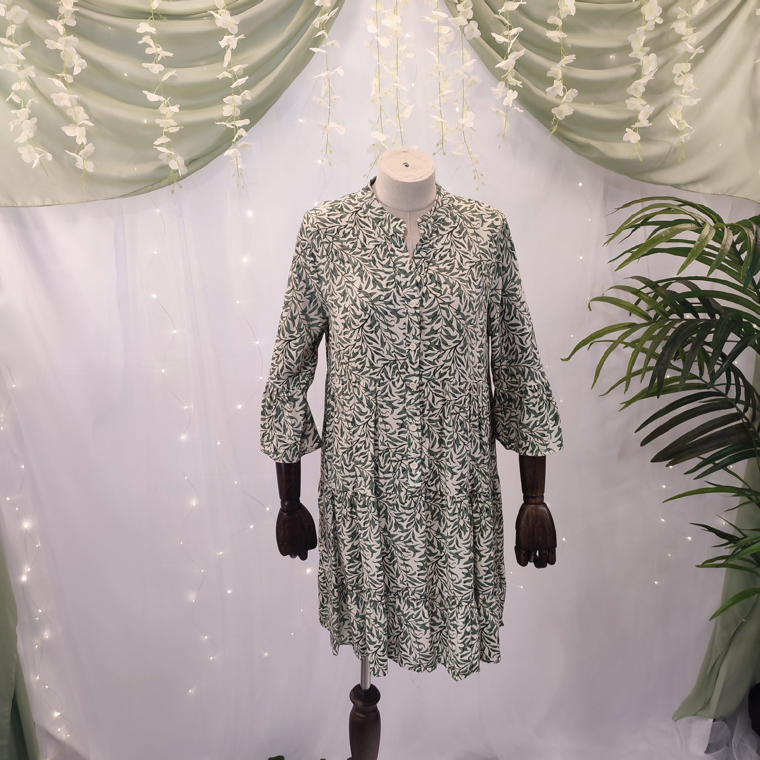 Vestido corto estampado ramas con manga - Imagen 4
